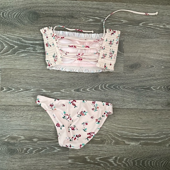 Xhilaration Swim Target Floral Swimsuit - Picture 6 of 8